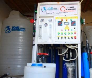 Reverse-osmosis water plant control panel and filter housings